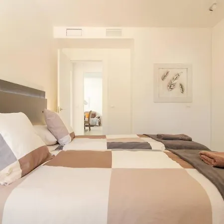 Stylish & Panoramic Views Apartment *